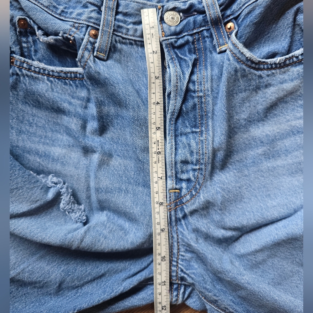 Levi's Ribcage Straight Ankle Jeans - Picture 6 of 6